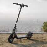 Patinete Elétrico Segway Ninebot F2 700W - Preto